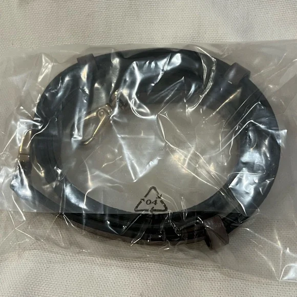 ⭐️NWT! Salvatore Ferragamo -The Studio Bag- Med/Org. Price $3,250 + tax - Picture 6 of 16